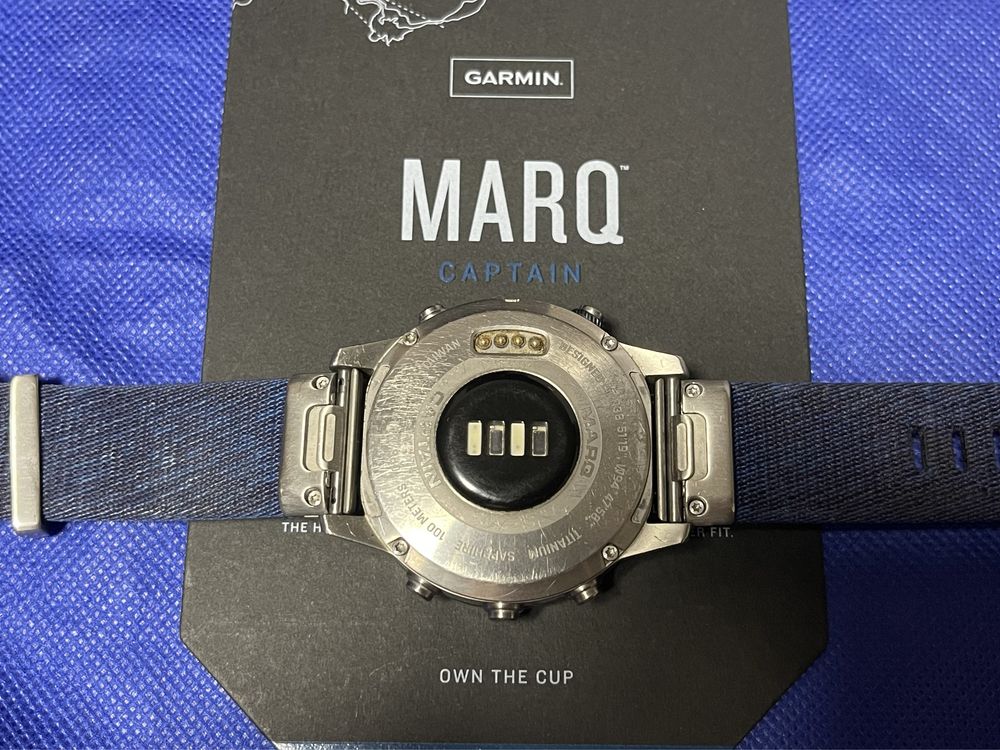 Смарт часы Garmin MARQ Captain, титан
