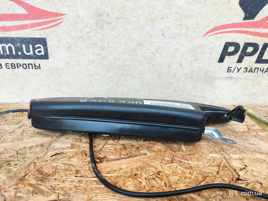 VW Jetta V 05-11 подушка безопасности в сиденье правая 1K4880242D