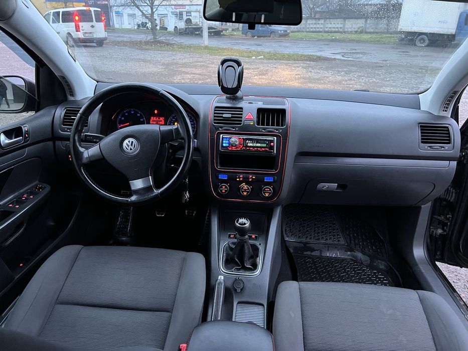 VW Golf V 1.6 MPI газ/бензин