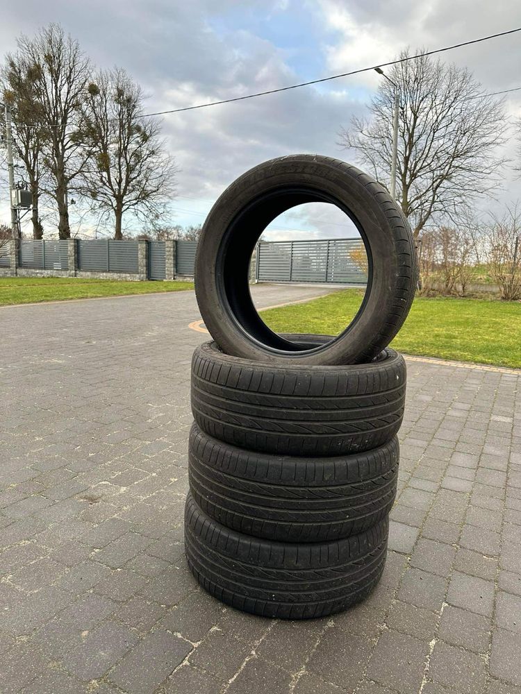 Opony letnie Bridgestone 255/45R19 w bardzo dobrym stanie