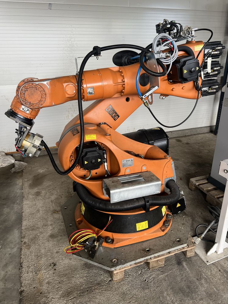 Robot cnc KUKA KR140 L120 komp