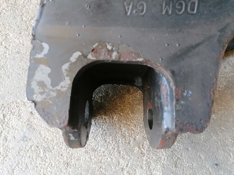 Engate fixo para trator (boca de lobo)