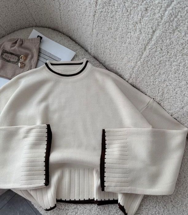 Стильна кофтинка