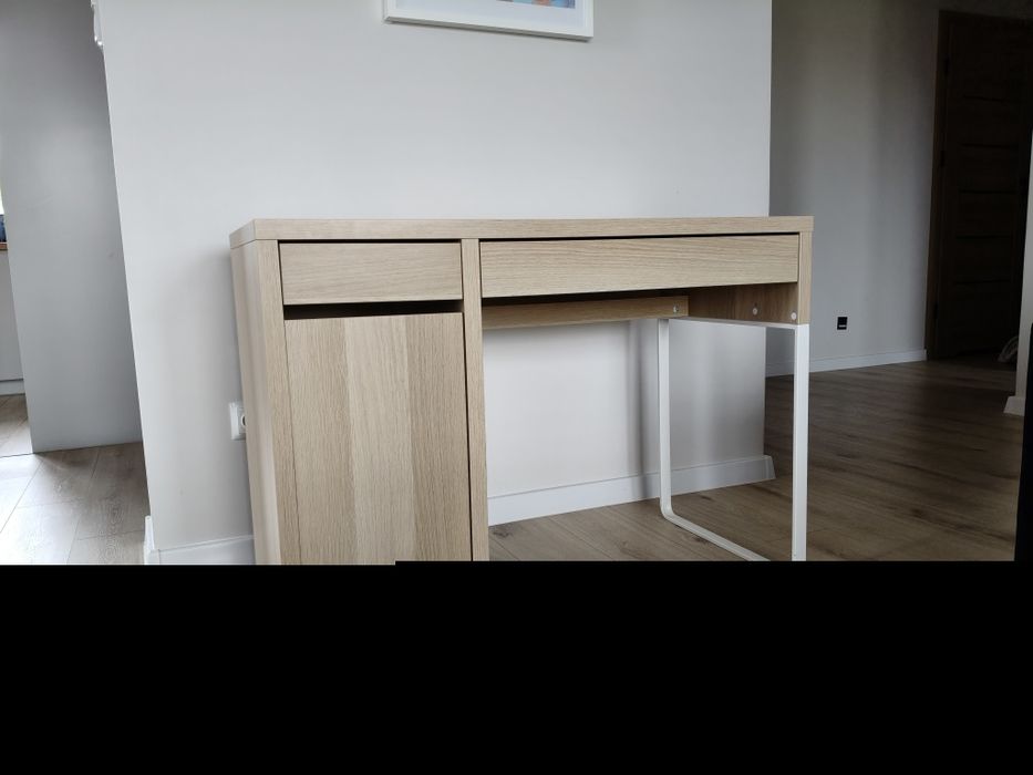 Biurko Ikea MICKE imitacja dębu ( jak nowe)