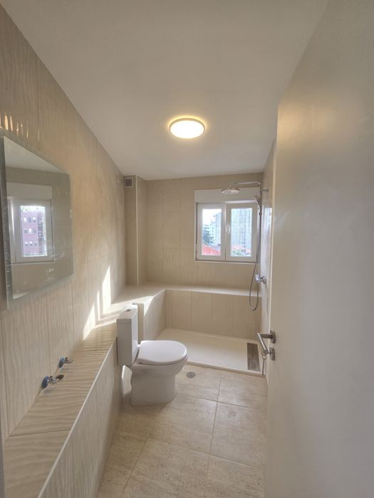 Moradia T2 praça das Flores Porto