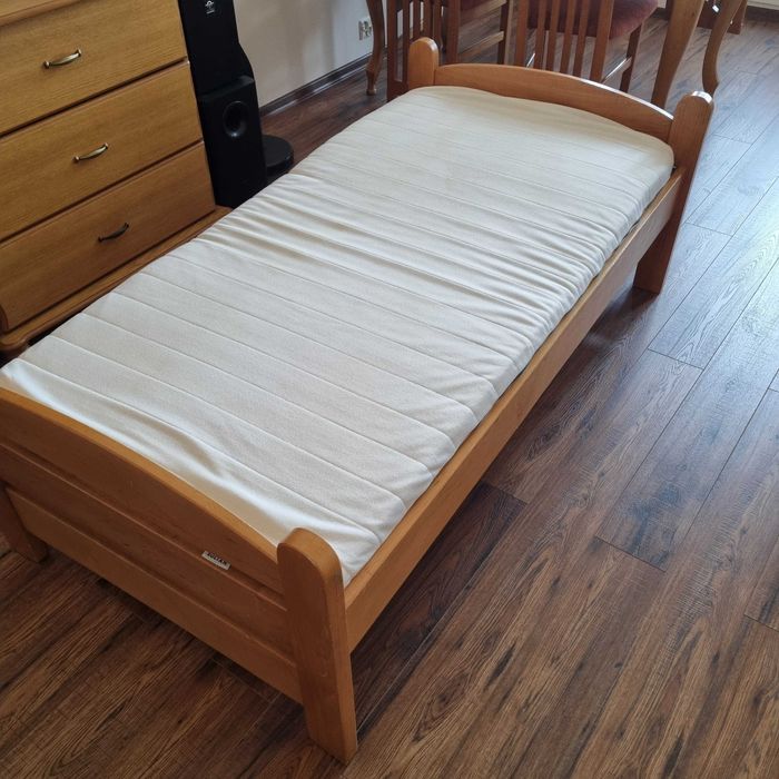 łóżko drewniane młodzieżowe składane 160cm x 80cm plus materac