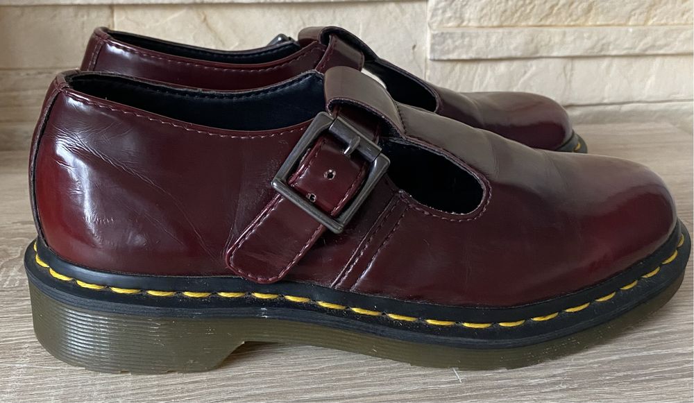 Półbuty wsuwane Dr. Martens Vegan Polley Mary Jane red cherry r.37