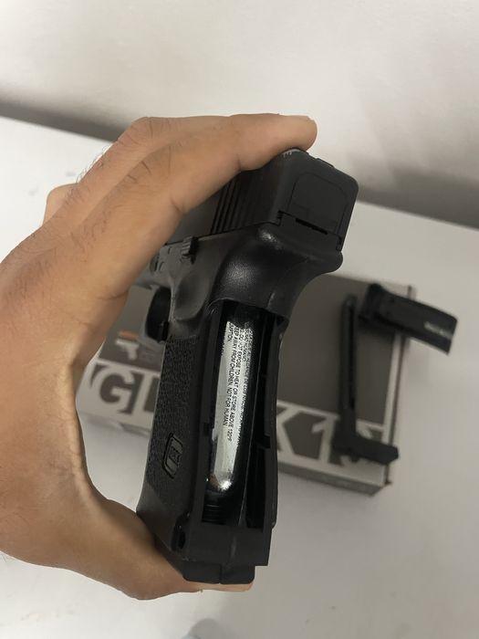 Airsoft / Glock 19 Vega Force FULL METAL