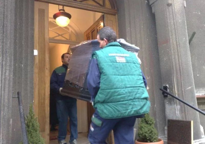 WYWÓZ STARYCH MEBLI, utylizacja transport przeprowadzki przewóz tanio