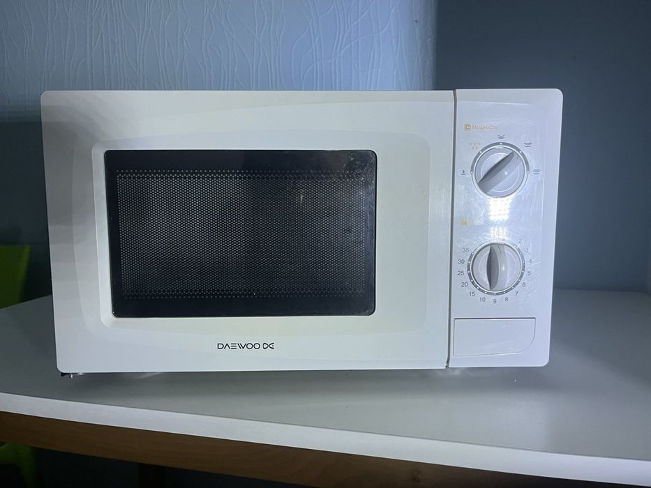 Мікрохвильова піч робоча