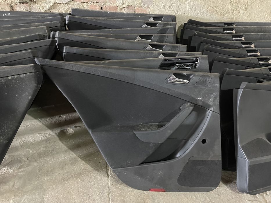 Дверні карти Пасат Б6, Passat B6, оббивка двери Passat 
гольф 5 октаві