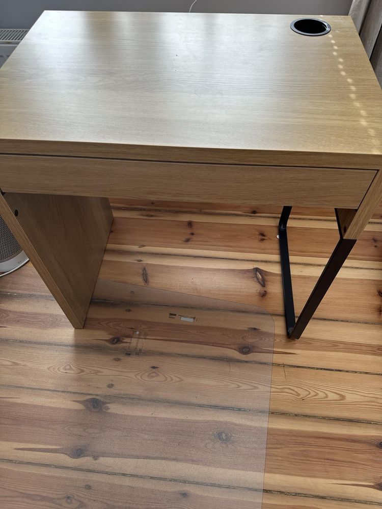 Zestaw krzeslo obrotowe biurko mata i lampka IKEA