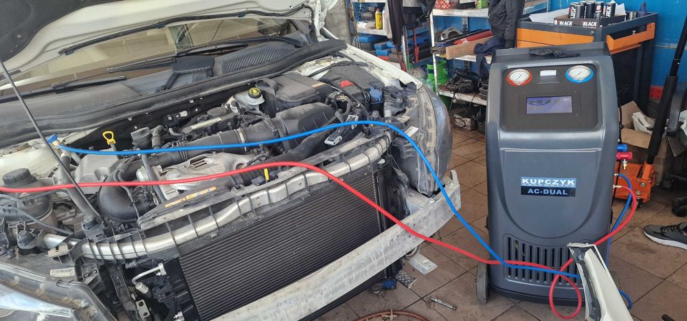 Mechanik Auto laweta Wypożyczalnia samochodów Serwis klimatyzacji