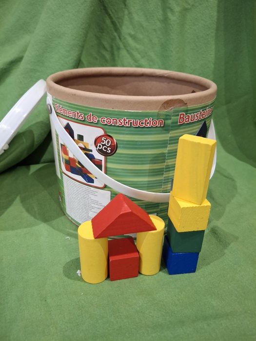 Caixa blocos de madeira