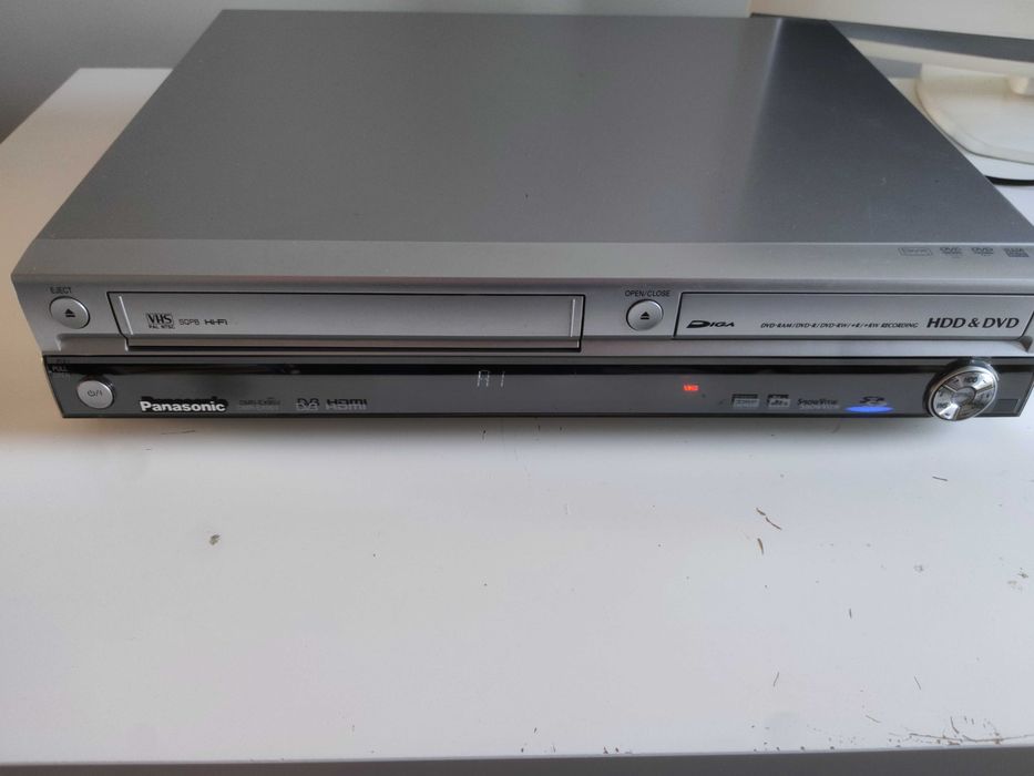 Panasonic DMR-EX95V – magnetowid VHS z nagrywarką HDD/DVD HDMI