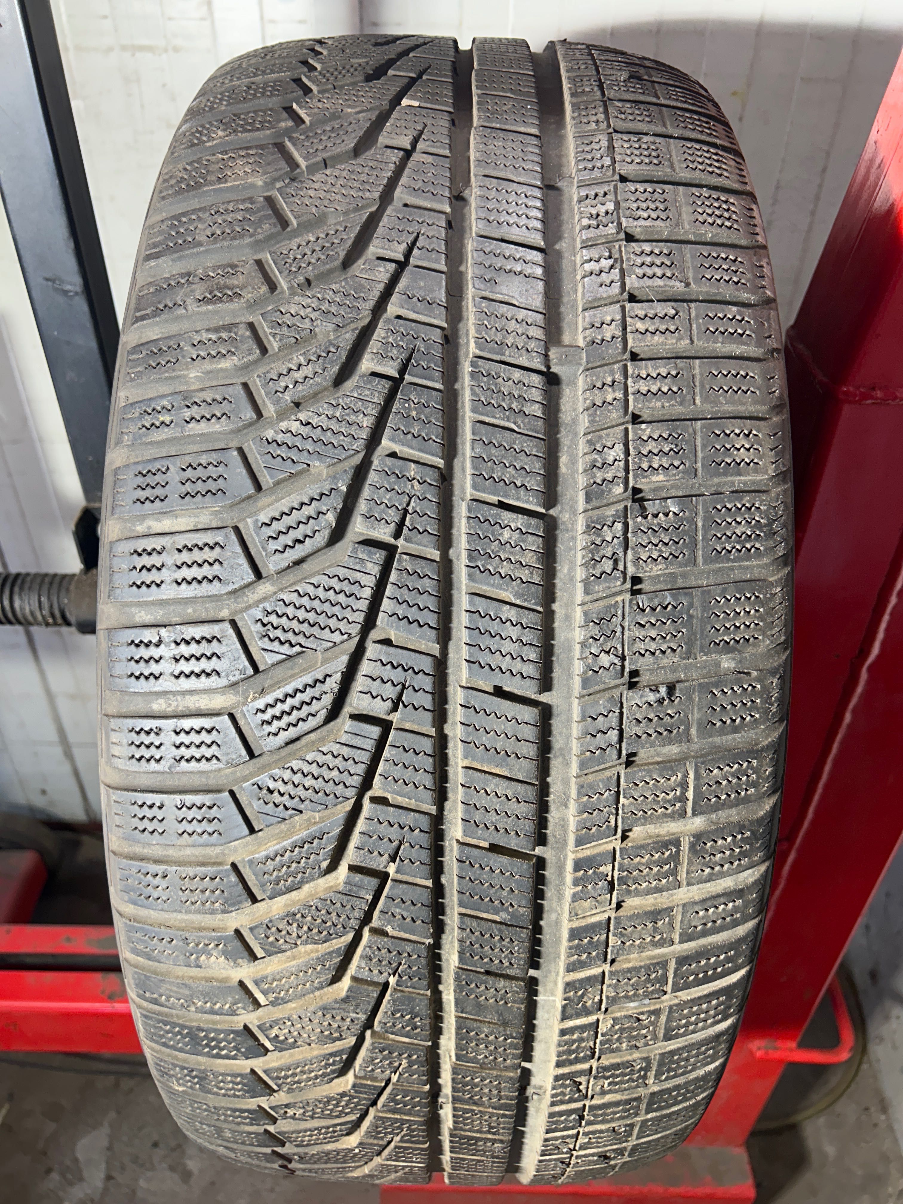 Hankook Winter i cept evo2 suv 275/40/20 106V