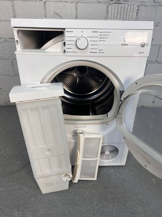 Сушильна машина Siemens WT46E1K2/28