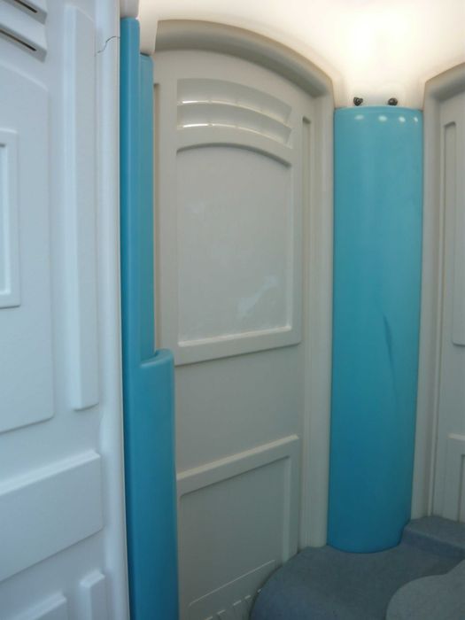 Toaleta  wc  kabina przenośna