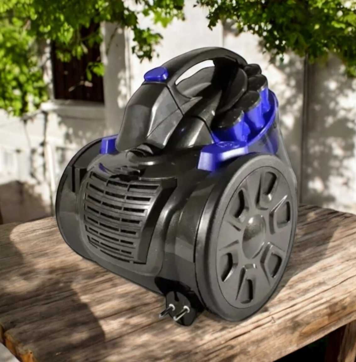 Пилосос Grant gt-1605 без мішка недорого