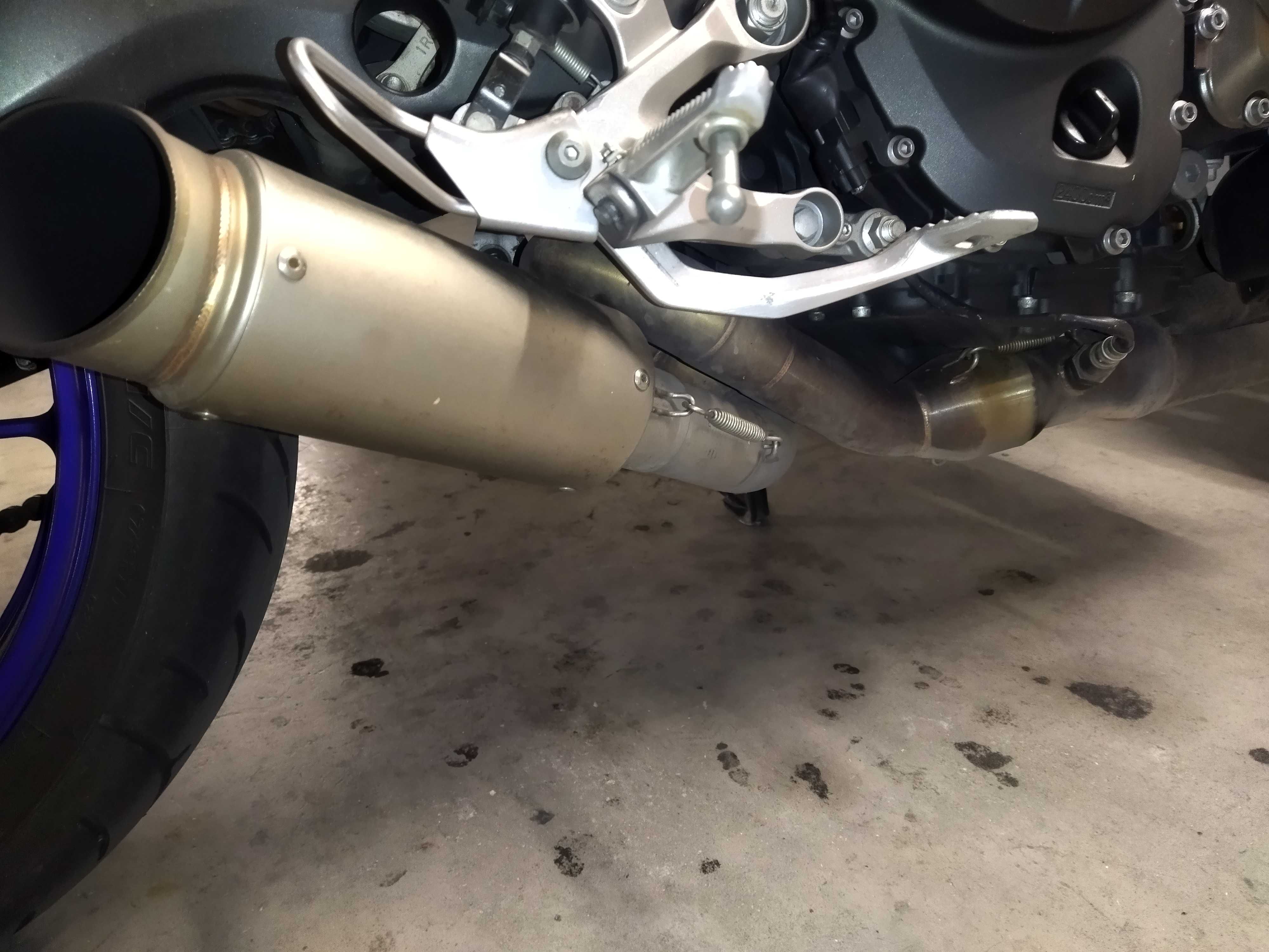 Escape completo SC Project para Yamaha MT09