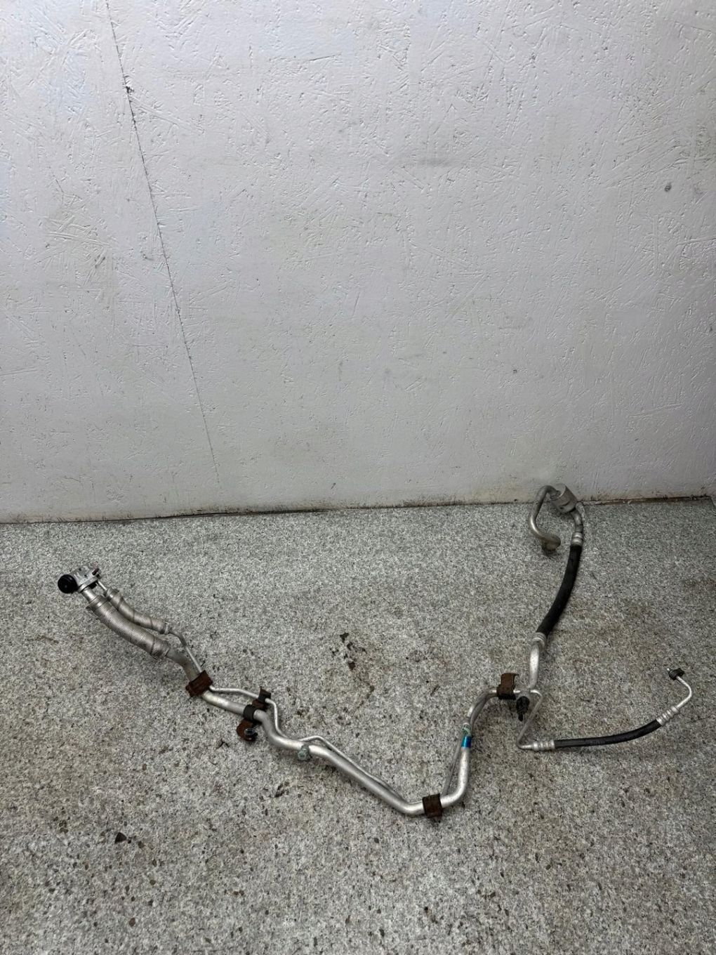 PRZEWÓD RURKA WĄŻ KLIMATYZACJI HYUNDAI IX35 2010-2015 97775-2y300