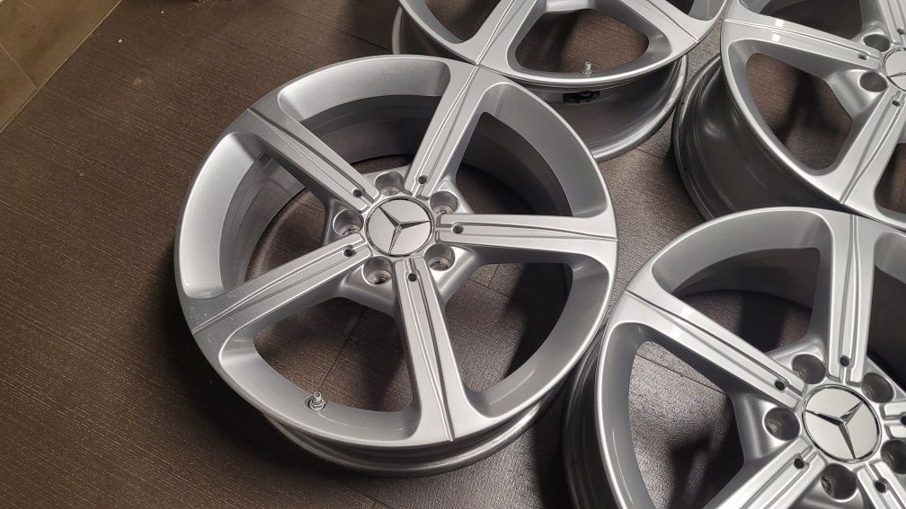 Felgi aluminiowe Oryginalne Mercedes A B C klasa 17" 5x112 z czujnikam