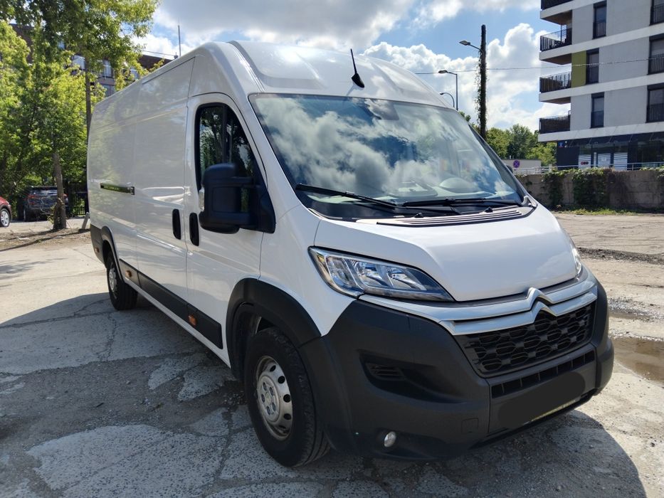 Wynajem lub wypożyczenie auta dostawczego busa L4H2 Citroen Jumper