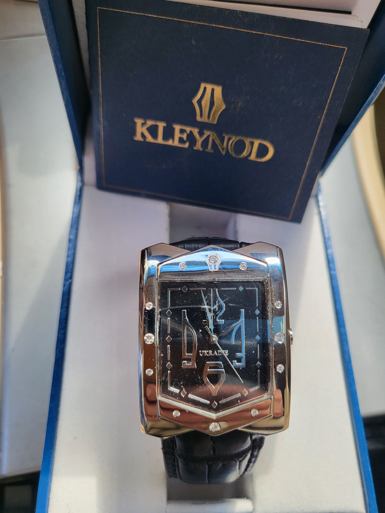 Чоловічий годинник Kleynod з діамантами  чистота каменів 3,4