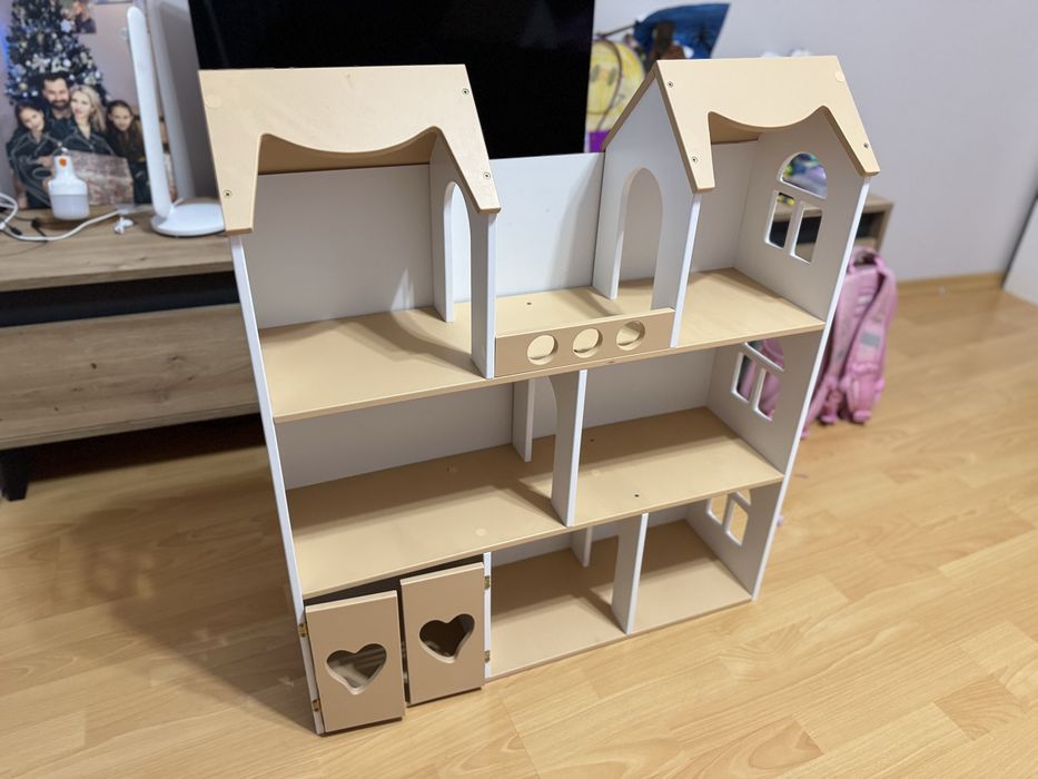 Будиночок для ляльок