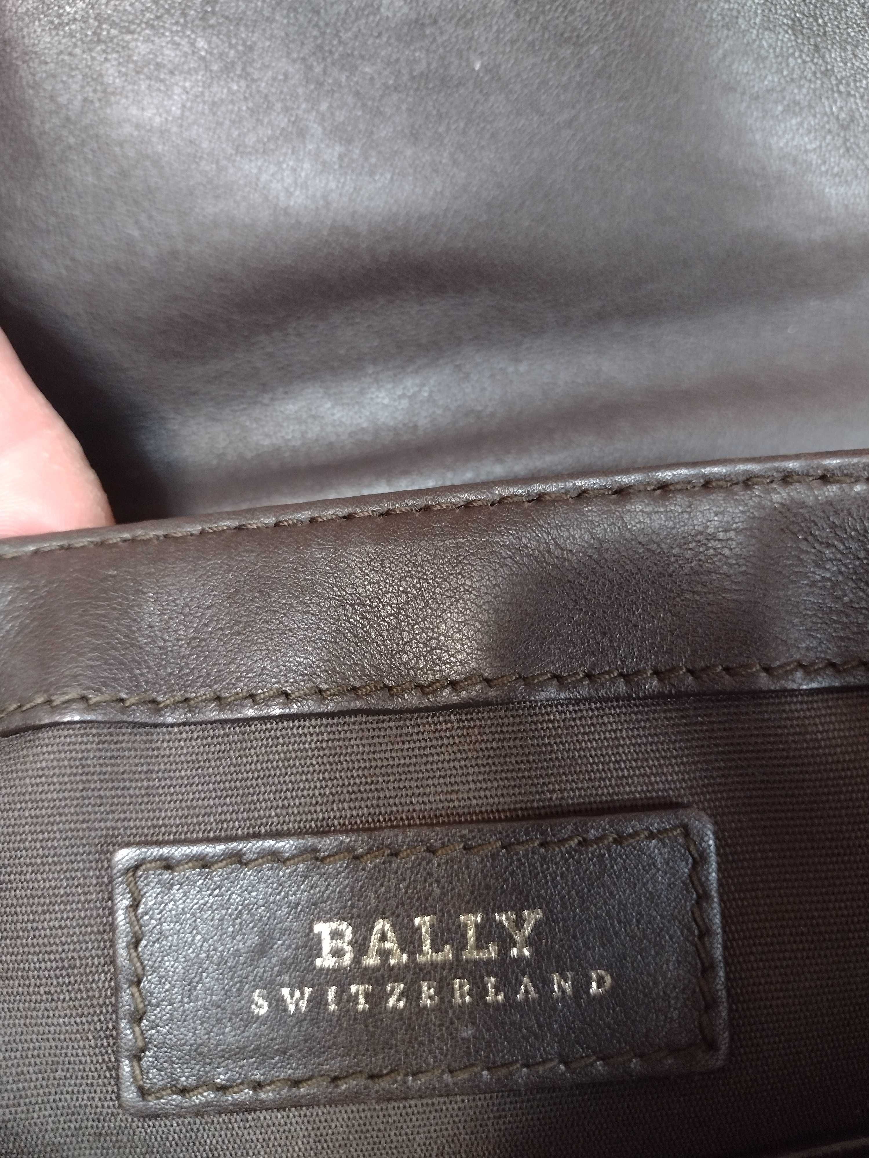 Оригинальная кожаная сумка через плечо от бренда bally ellie