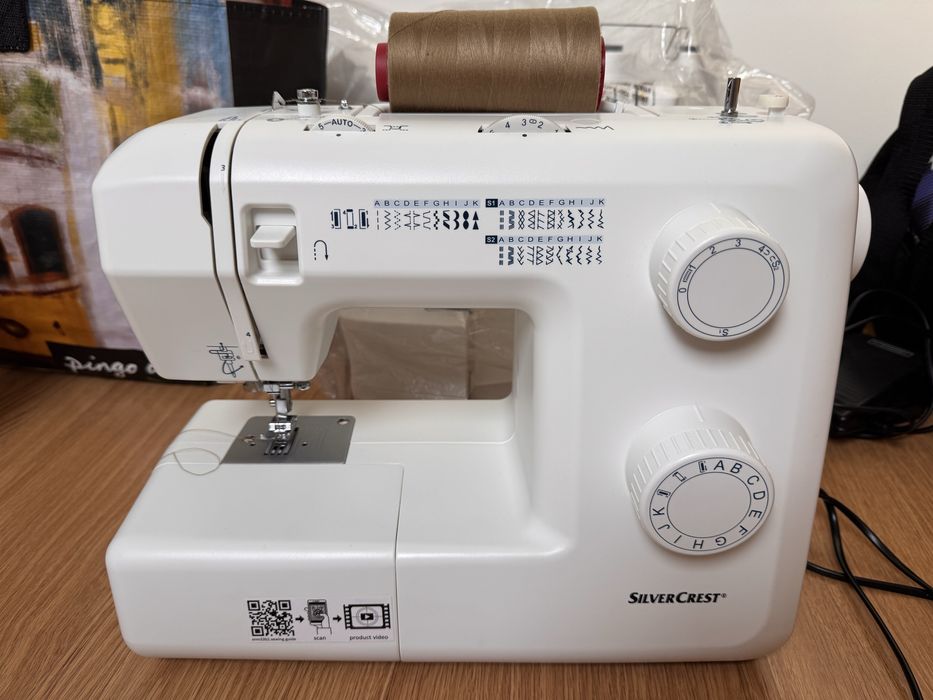 Máquina de costura SilverCrest SNM 33 B2