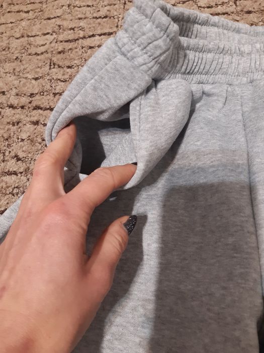 Нові Спортивні штани на флісі M-L