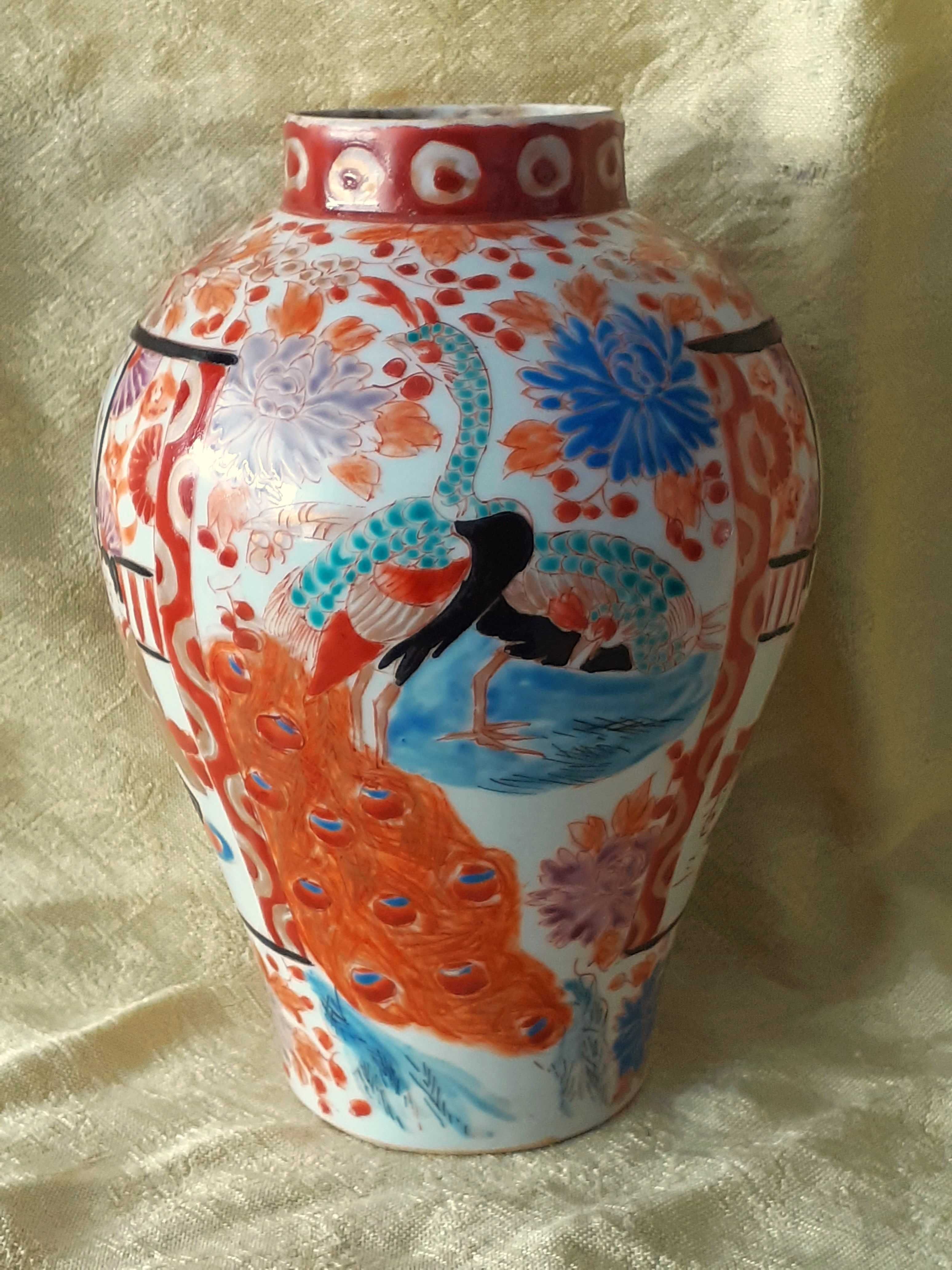 Jarra em Porcelana Japonesa, de Hichozan Shinpo-sei, séc. XIX