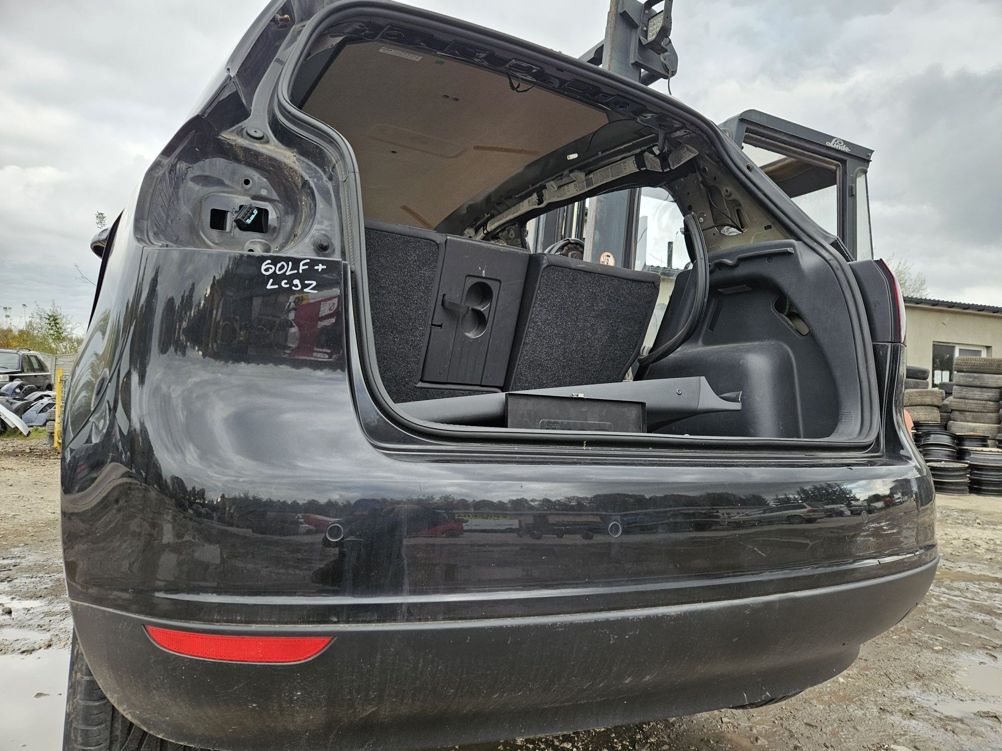 Vw Golf V Plus zderzak tył tylny lc9z