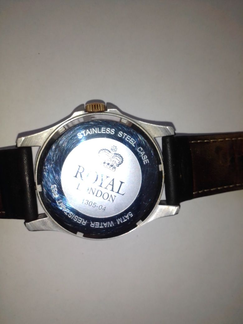 Продам годинник Royal London 41305-04