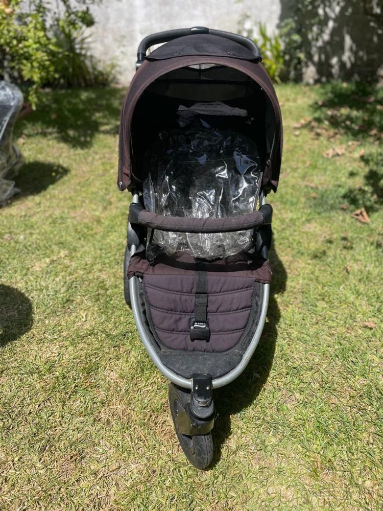 Carrinho Britax Römer com OVO e ISOFIX