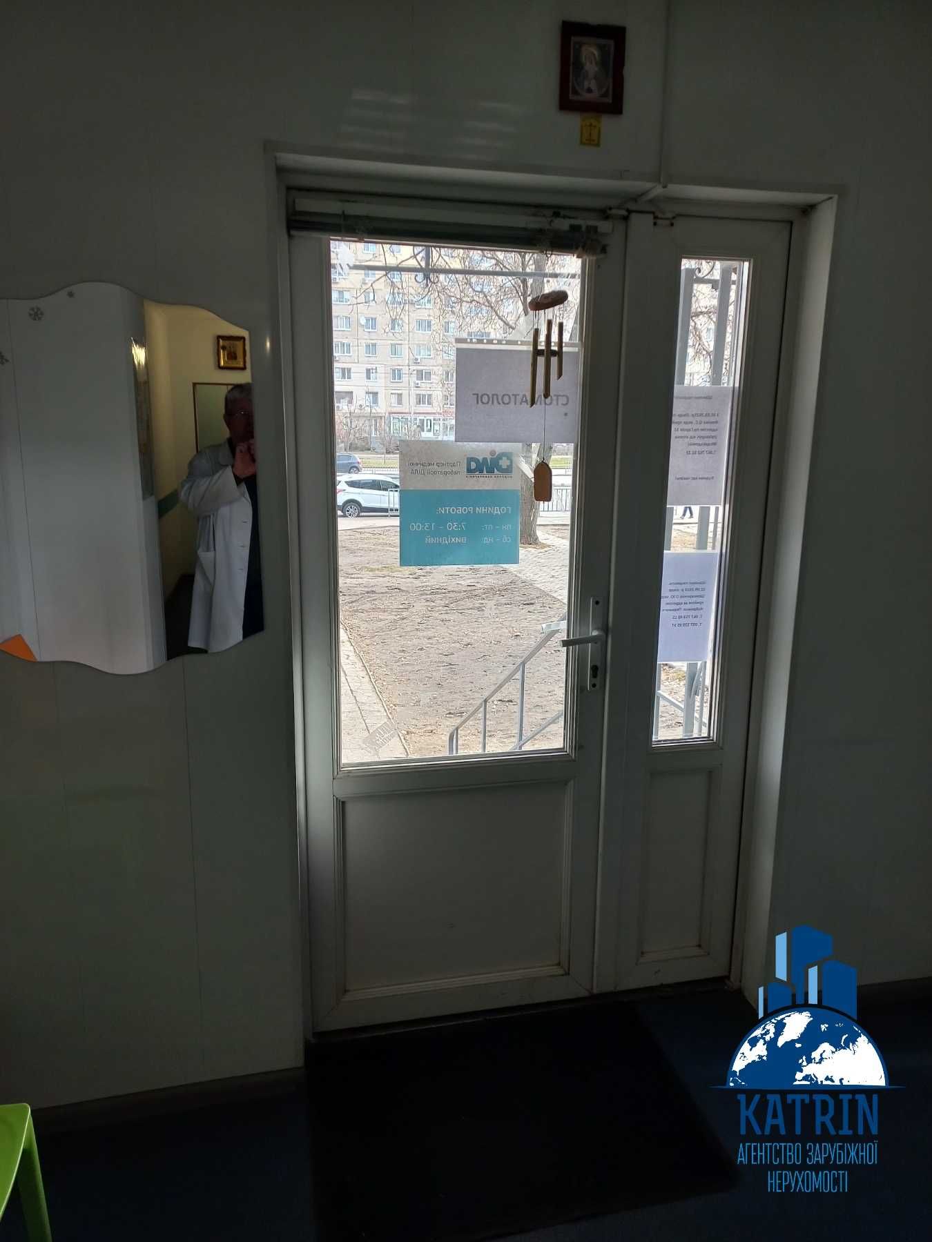 Здам кабінет приміщення 13 м2 жм Перемога пр. Героїв