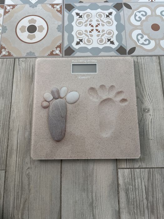 Ваги напольні Scarlet