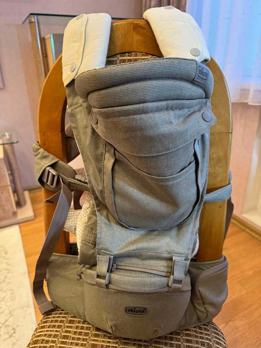 Рюкзак - кенгуру універсальний CHICCO зі знімним сидінням