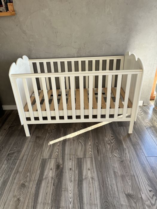 Meblik łóżeczko/łozko 0-4 latka Bianco Fiori