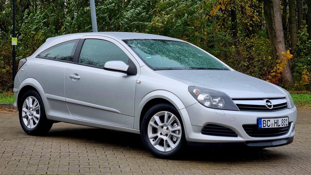 Opel Asrtra GTC~LIFT~sprowadzony~stan b.dobry