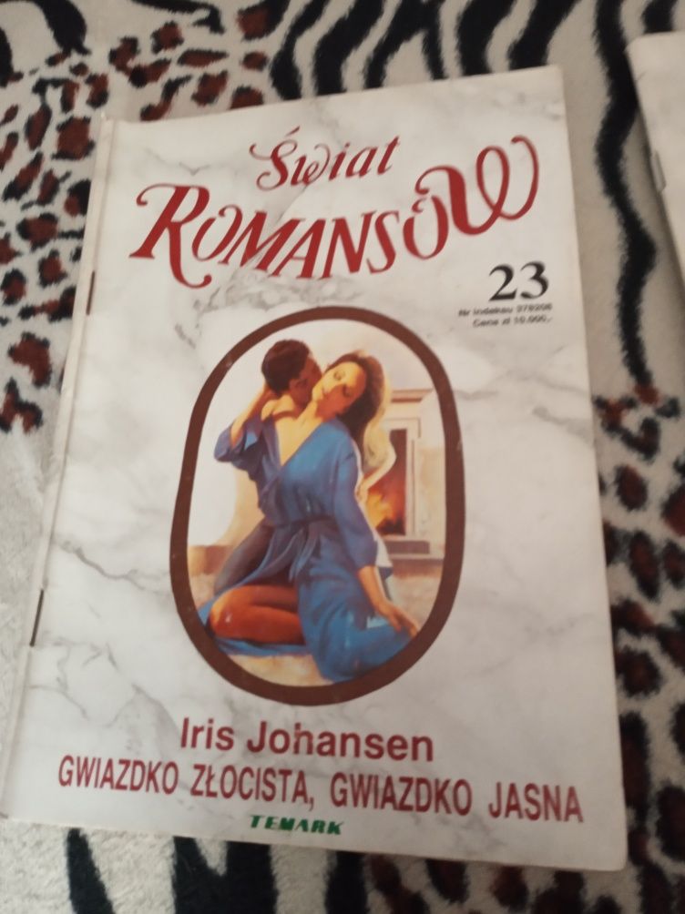 Świat romansów książka