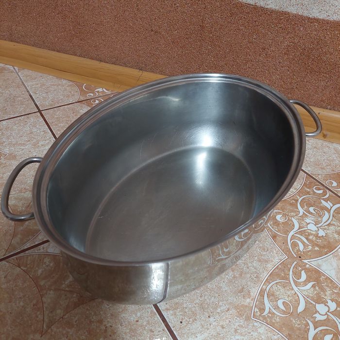 Форма 8-9л  для запікання Жаровня нержавійка протвінь з кришкою