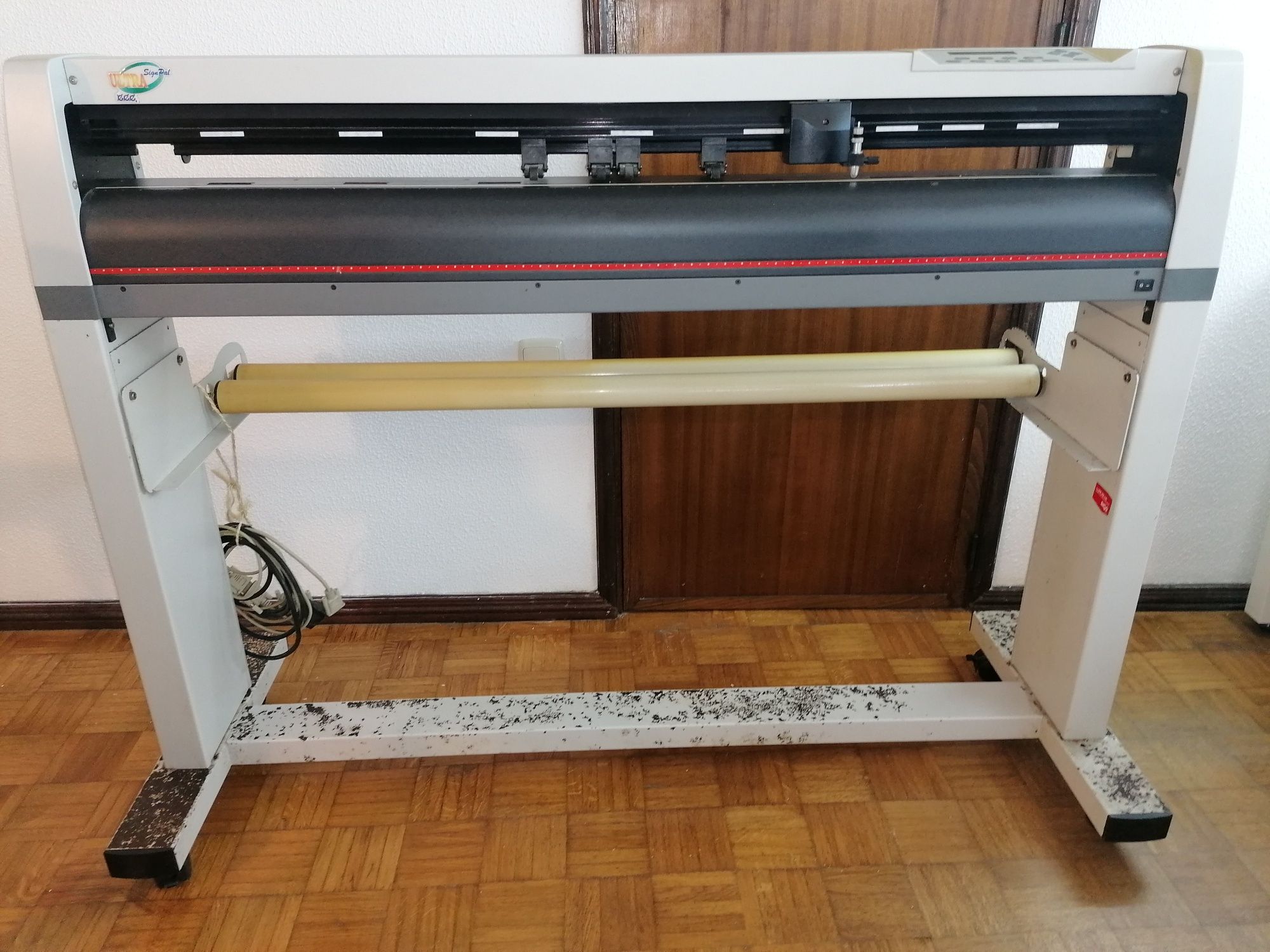 Plotter de corte de vinil GCC Ultra Signpal