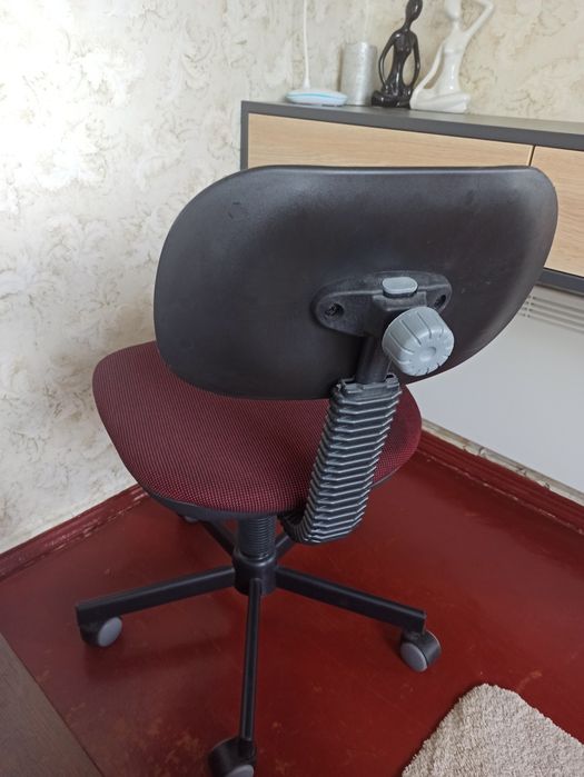 Продам Крісло офісне