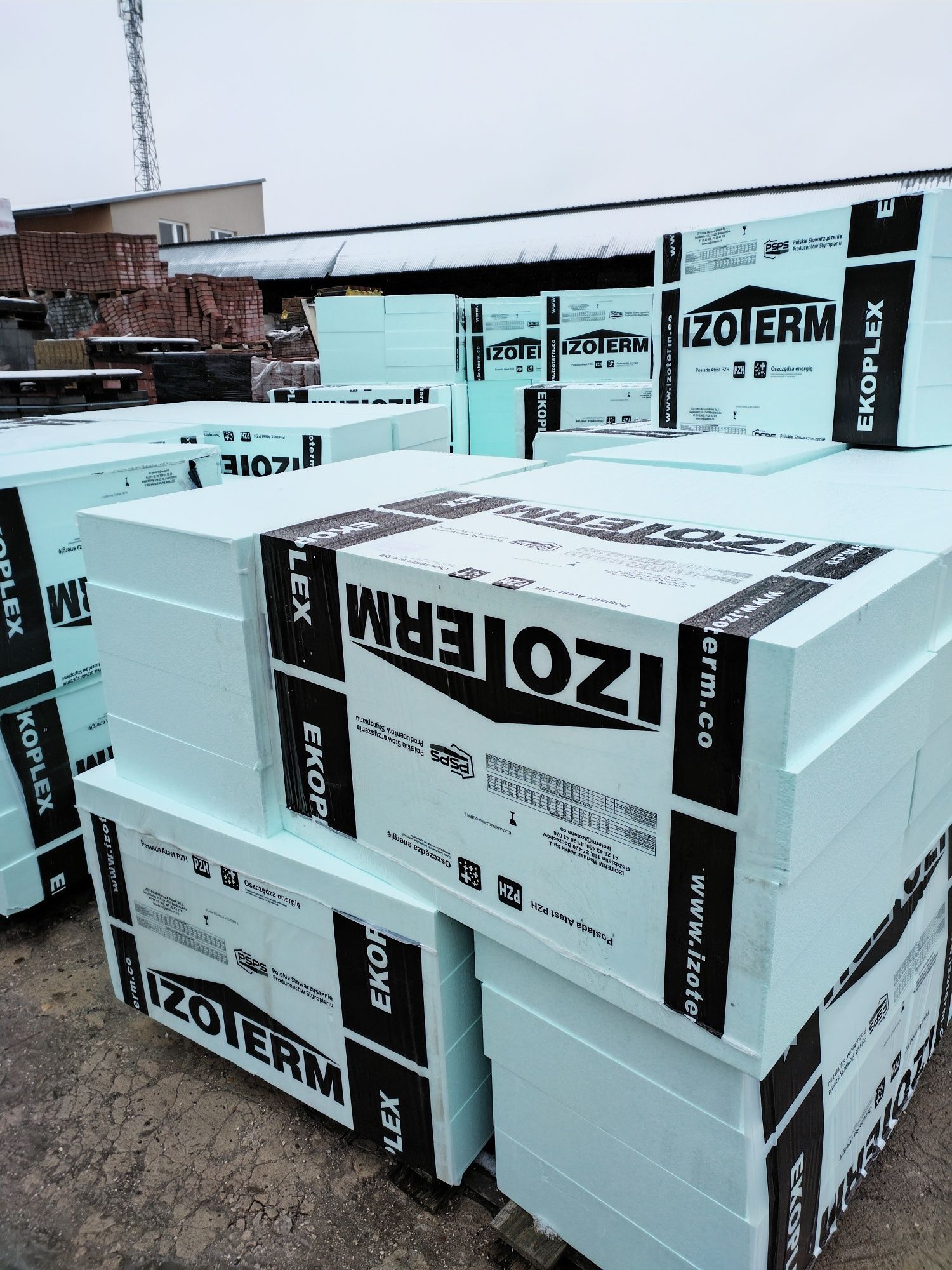 styropian Izoterm ekoplex 100-037 hydro 300 zł/m3  12 cm