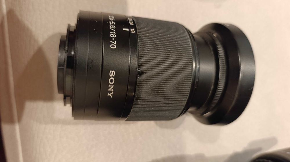 Sony Alpha  a230