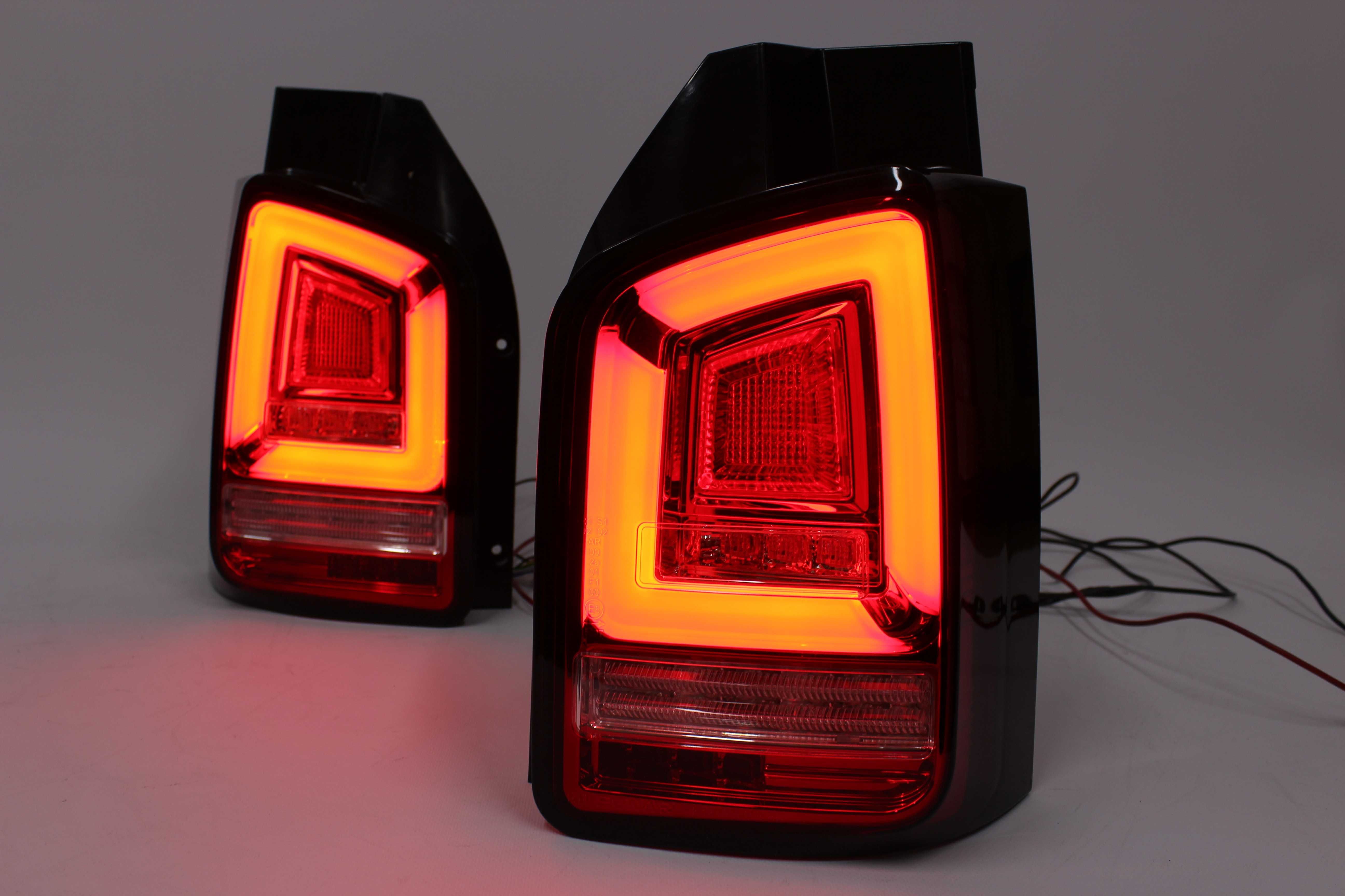 Lampy tył tylne VW Transporter T5 10-15 DRZWI LED BAR Dynamiczne NEON