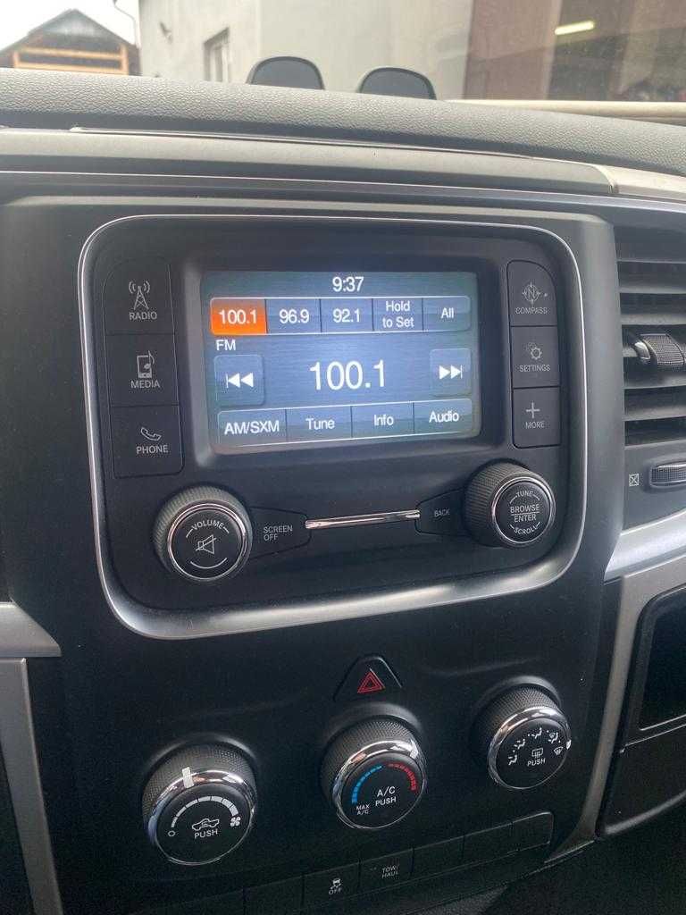 Dodge Ram 1500 IV radio oryginalne 2016r