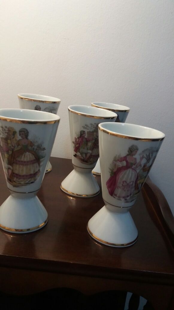 Cinco copos antigos "Porcelaine  Francesa Sologne